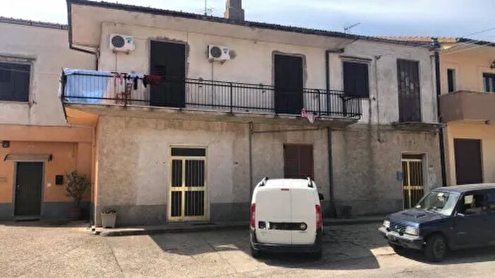 Casa con 7 locali in vendita in Acri Via S Giacomo, Crosia