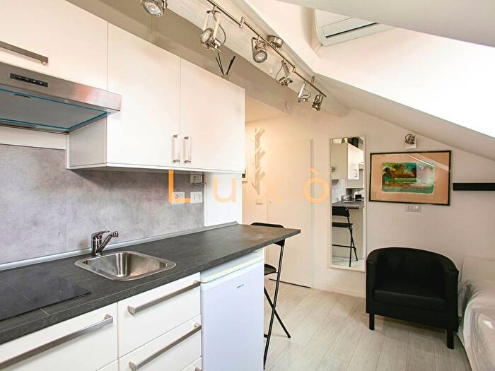 Appartamento monolocale in affitto in Viale Bligny, Bocconi, Milano