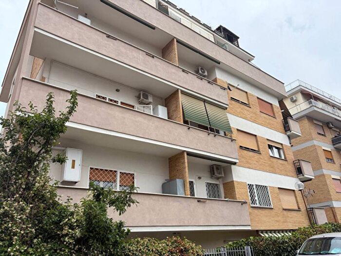 Appartamento monolocale in affitto in Via Gerolamo Mercuriale, Torrevecchia, Roma