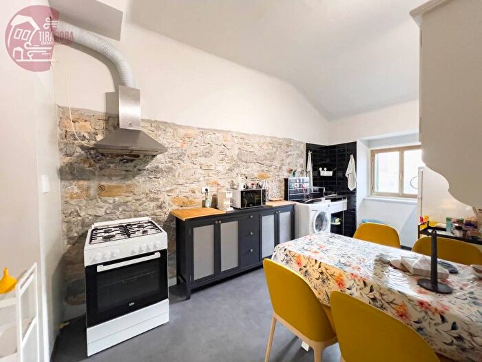 Appartamento trilocale in affitto in Via Petronio, Settefontane, Trieste