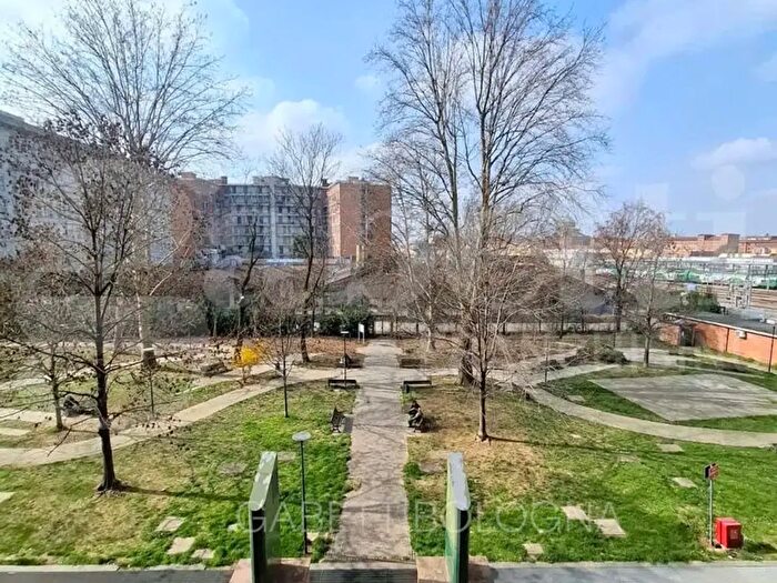 Appartamento bilocale in vendita in Viale Masini, Bologna