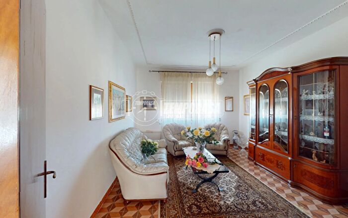 Appartamento con 7 locali in vendita in Via Giovanni X XIII, Otranto