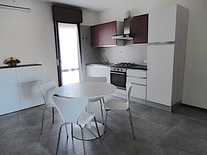 Appartamento trilocale in affitto in Via Ippodromo, Padova