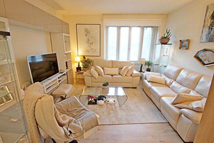 Appartamento quadrilocale in vendita in Via Matterella Domodossola, Domodossola