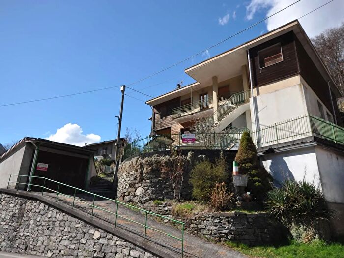 Appartamento con 6 locali in vendita in Località Molini, Calasca Castiglione