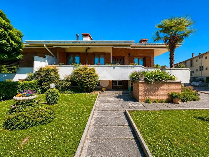 Casa quadrilocale in vendita in Via Giovanni Antonio da Pordenone, Codroipo