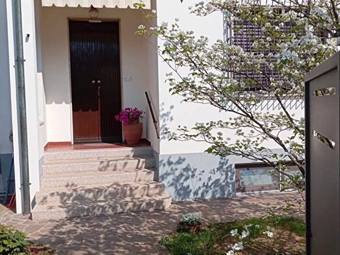 Casa trilocale in affitto in Sovico