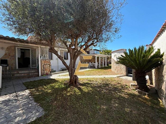 Casa trilocale in affitto in Via Arno, Campo Ascolano Villaggio Tognazzi, Pomezia