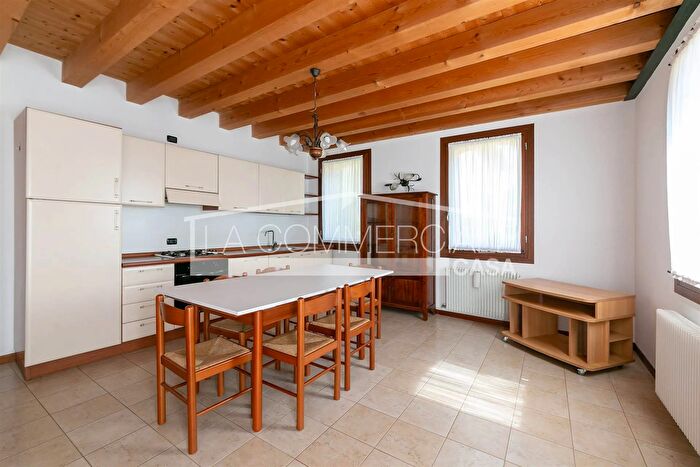 Appartamento bilocale in vendita in Treviso Zona Villorba, Villorba