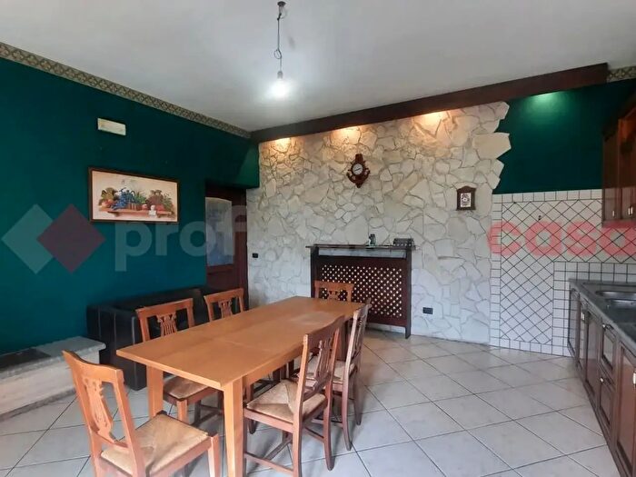 Appartamento con 5 locali in vendita in Via Fornace, Boville Ernica