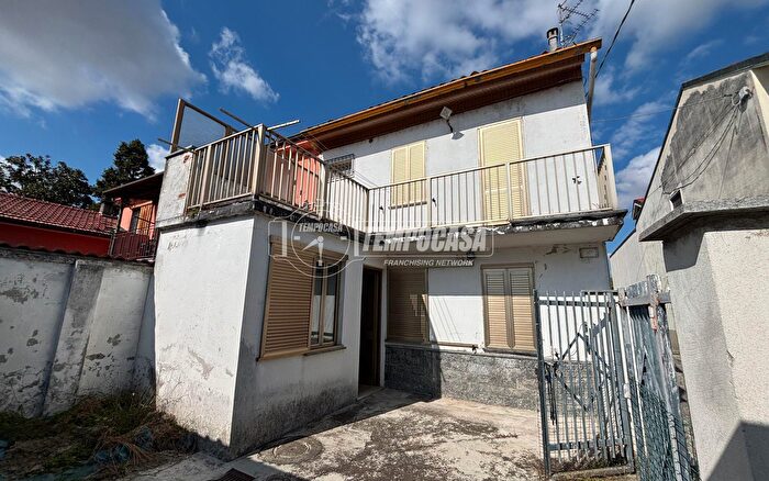 Appartamento trilocale in vendita in Cantone Grassi, Casale Monferrato