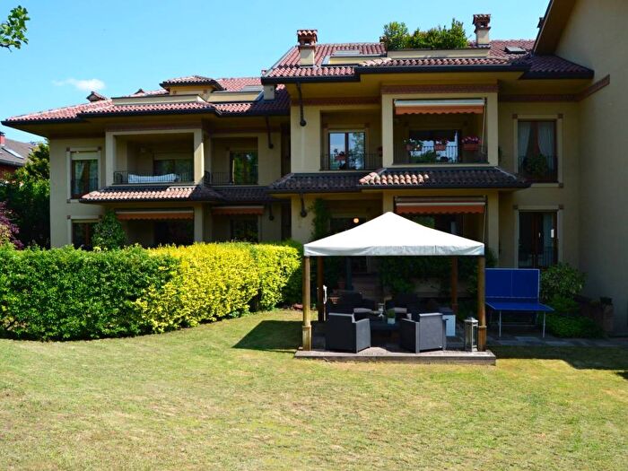 Appartamento quadrilocale in affitto in Via Santuario delle Grazie Vecchie, Grazie Vecchie Boschetti Reali, Monza