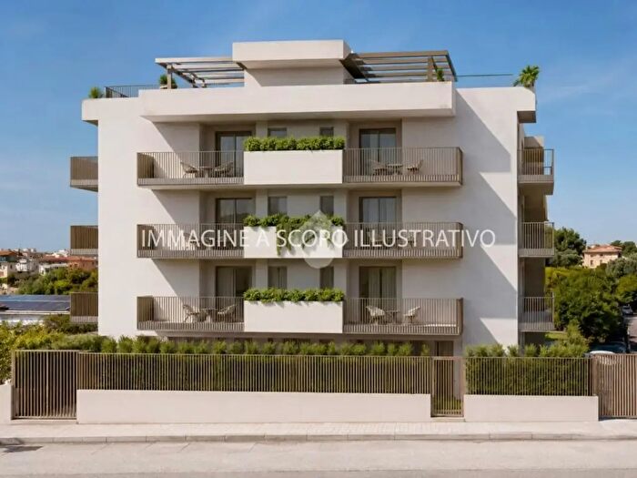 Appartamento trilocale in vendita in Via Lombardia, Grottammare