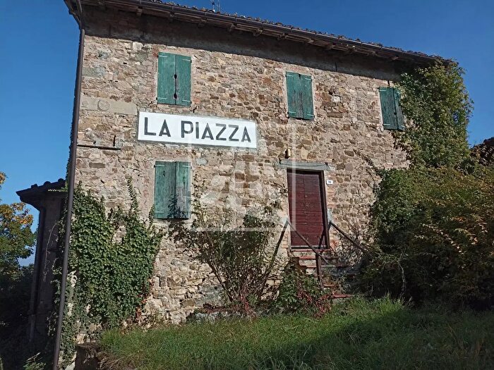 Casa con 5 locali in vendita in Località Borzano, Canossa