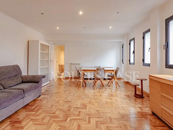 Appartamento trilocale in affitto in Via Giacinta Pezzana, Roma