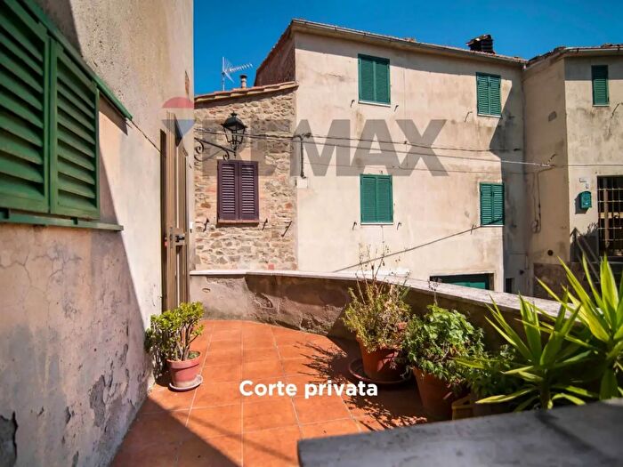 Casa con 5 locali in vendita in Via delle Piagge, Cinigiano