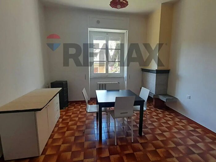 Appartamento trilocale in affitto in Foligno