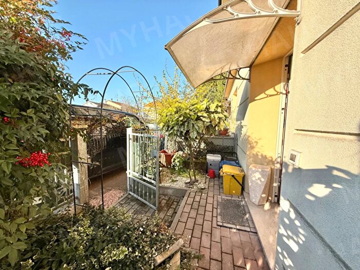 Casa con 5 locali in vendita in Via Cesenatico, Cesenatico