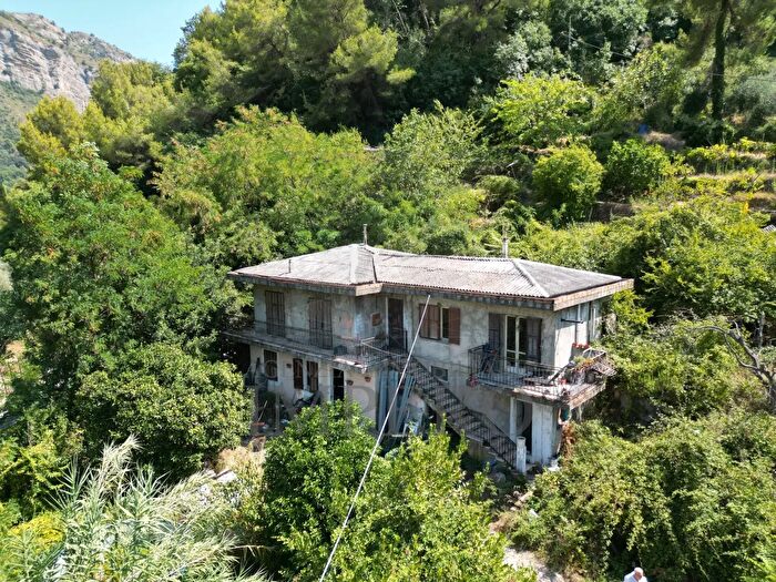 Casa con 13 locali in vendita in Via Gallardi, Ventimiglia