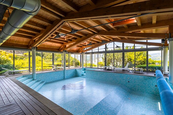 Casa con 18 locali in vendita in Via Lupazzo, Toano