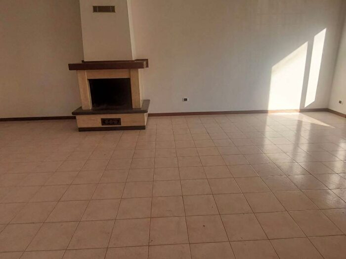 Casa con 5 locali in affitto in Madonna Della Neve, Frosinone