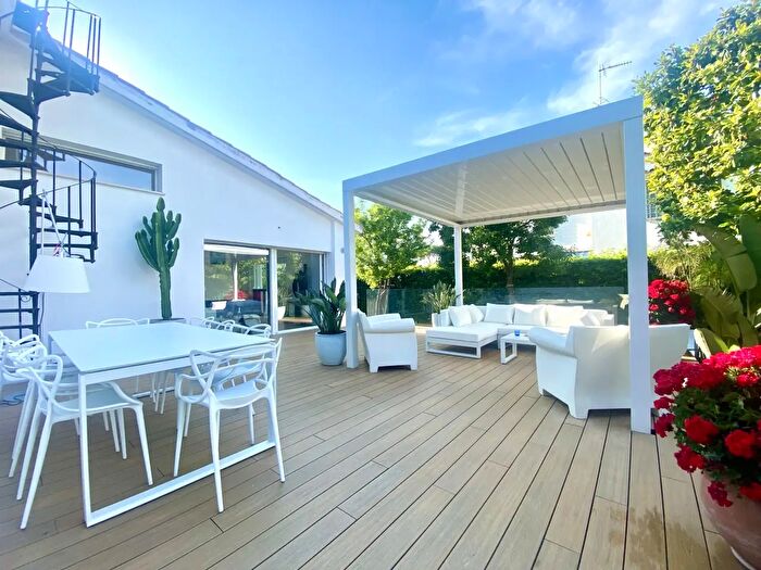 Casa con 8 locali in vendita in Via Tiberio Imperatore a, San Felice Circeo