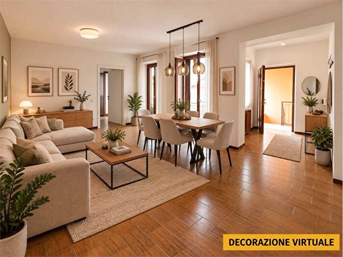 Appartamento trilocale in vendita in Piazza Giacomo Matteotti, Divignano