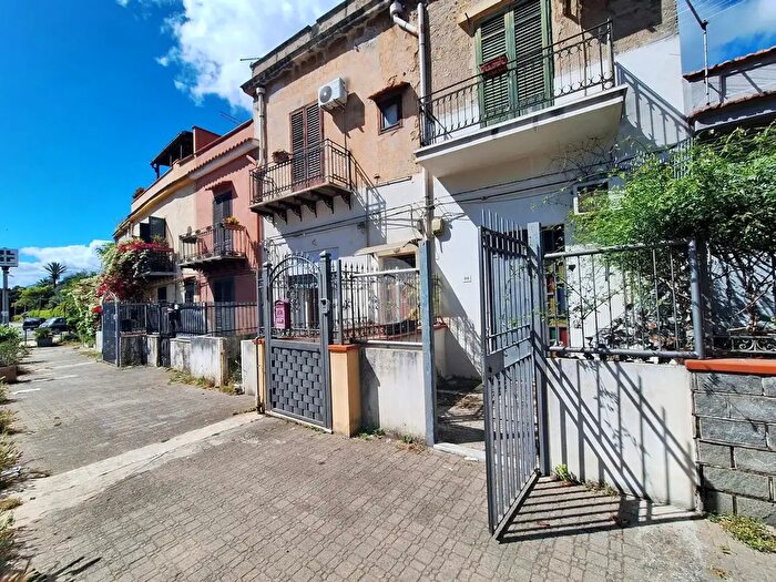Appartamento bilocale in vendita in Vle del Fante, Palermo