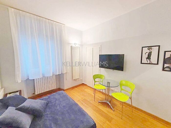 Appartamento monolocale in affitto in Via Marghera, Frua, Milano