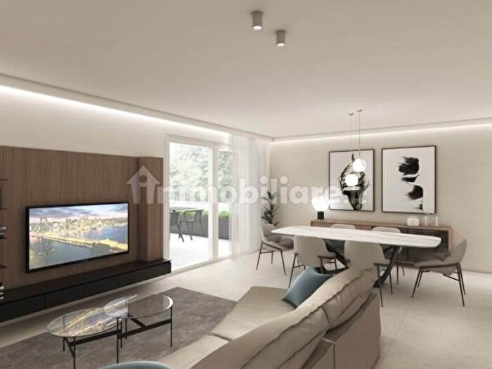 Appartamento quadrilocale in vendita in Reggio Emilia