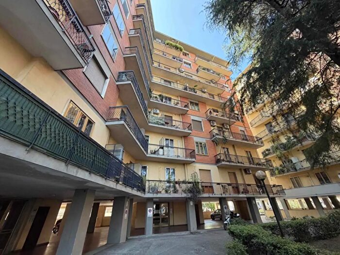 Appartamento trilocale in vendita in Via di Novoli, Firenze