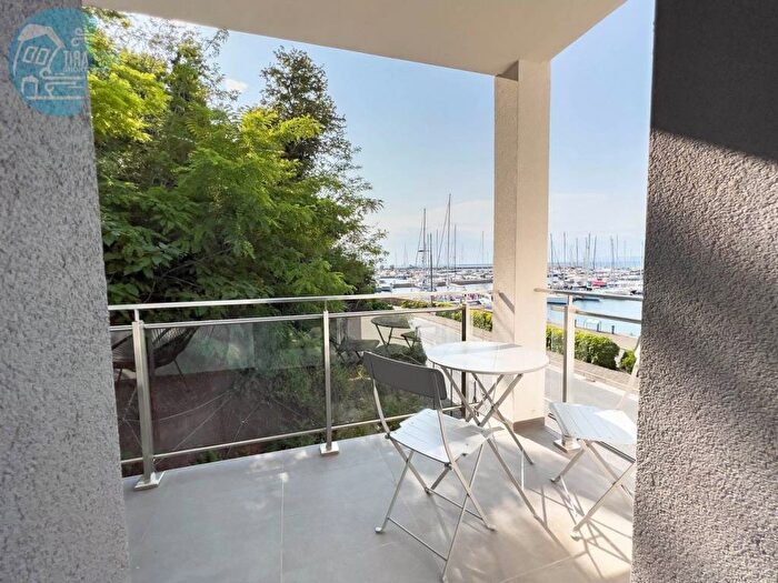 Appartamento bilocale in affitto in Strada per Lazzaretto, Centro, Muggia