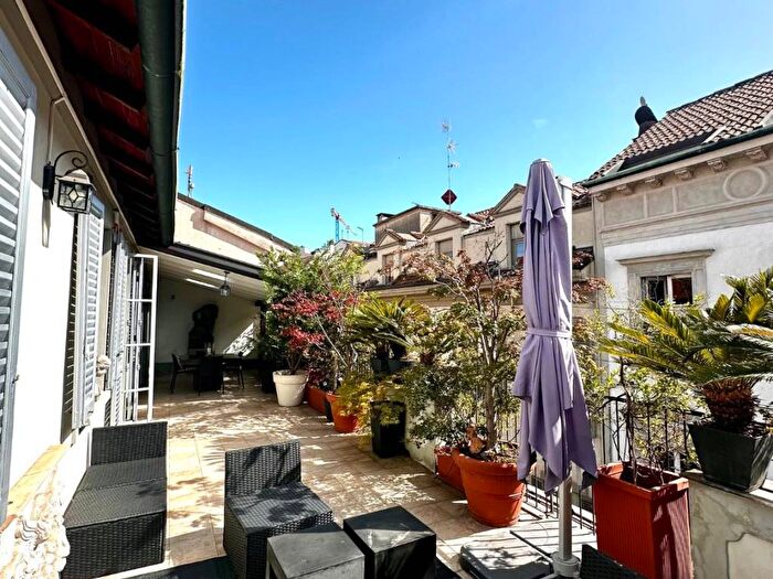 Casa quadrilocale in affitto in Via Bigli, Scala Manzoni, Milano