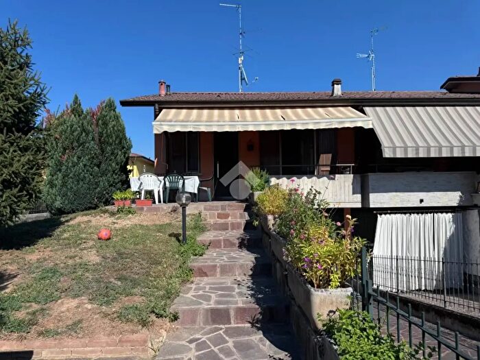 Casa trilocale in vendita in Via Don Lorenzo Milani, Romanengo