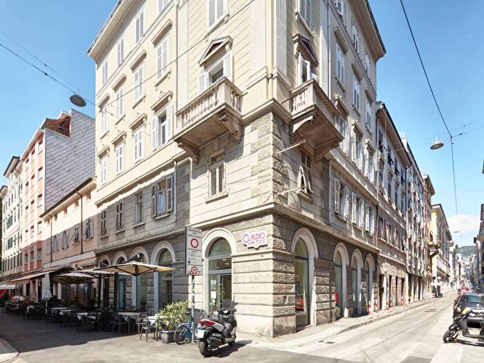 Appartamento bilocale in affitto in Via del Toro, Borgo Teresiano, Trieste