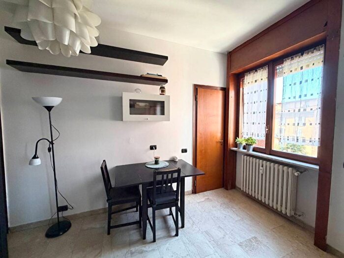 Appartamento monolocale in affitto in Via Melzo, Porta Venezia, Milano