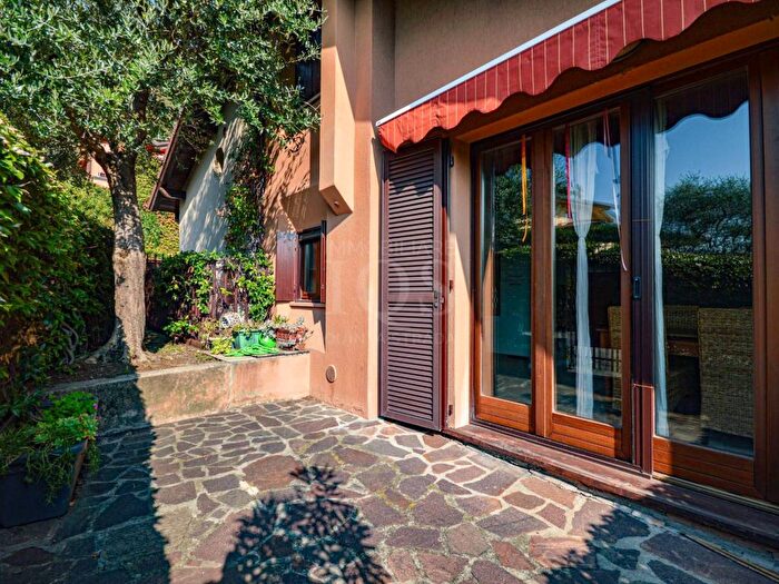 Appartamento bilocale in affitto in Via Poggio Fiorito, Sarnico