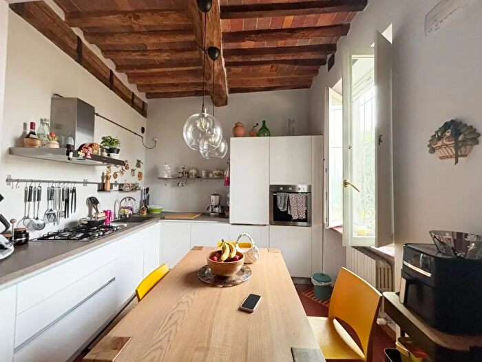Appartamento con 5 locali in vendita in Ia per Corte Ceci, Lucca