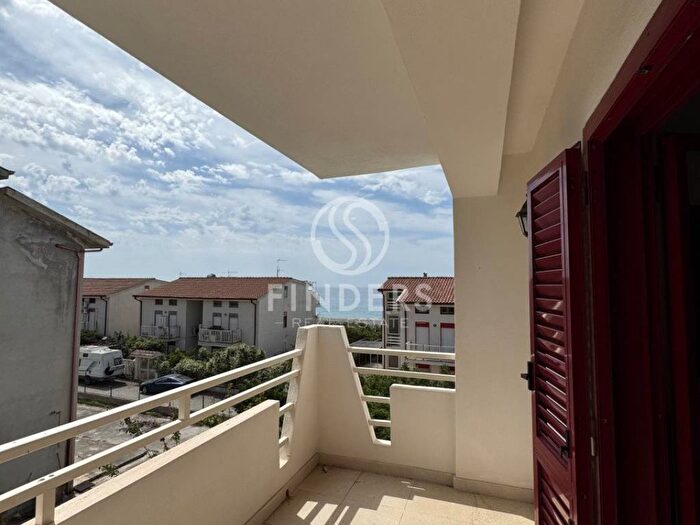 Appartamento trilocale in affitto in via della stazione, Marina Di San Lorenzo, San Lorenzo