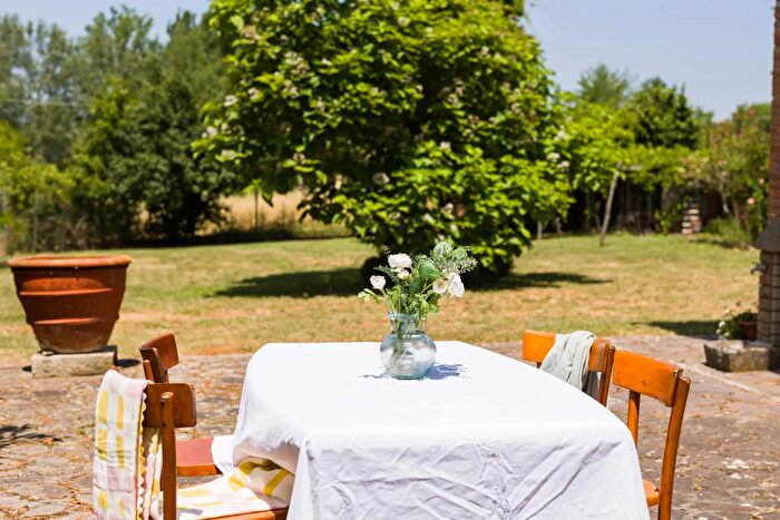 Casa con 9 locali in vendita in Strada di San Paolo, Castelnuovo Berardenga