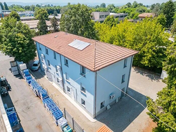Appartamento con 6 locali in vendita in Via Pietro Colletta Regg, Reggio Emilia