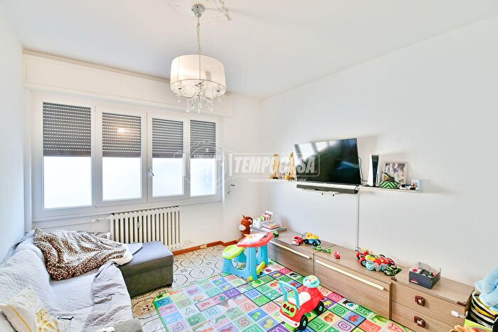 Appartamento quadrilocale in vendita in Via Camillo Benso Cavour, Cantu