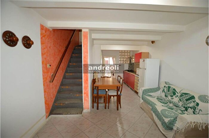 Casa quadrilocale in vendita in Jesi Gallodoro, Jesi