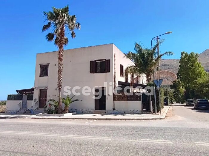 Casa trilocale in vendita in Viale Cristoforo Colombo a, San Vito Lo Capo