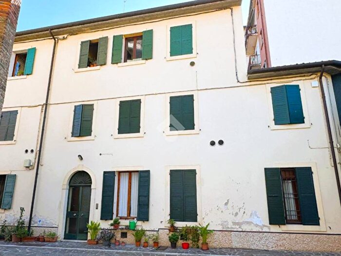 Appartamento bilocale in affitto in Via muro padri, Veronetta, Verona