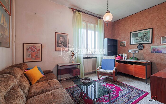 Appartamento con 5 locali in vendita in Via Amalasunta, Ravenna