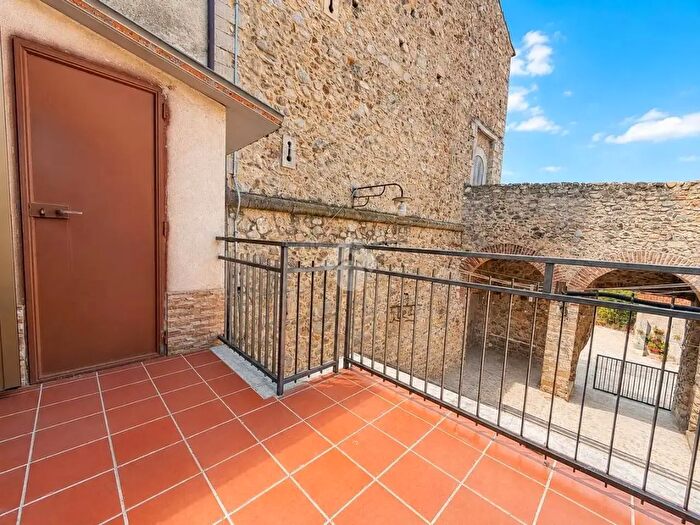 Casa trilocale in vendita in Contrada Petrini, Luzzi