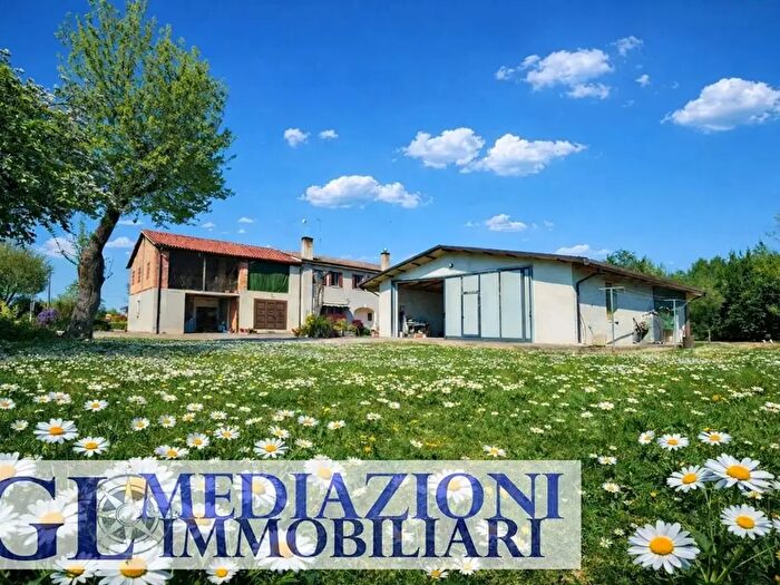 Casa quadrilocale in vendita in Noale