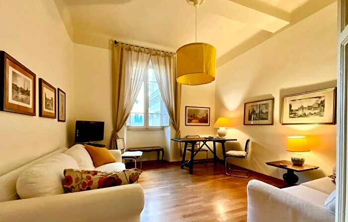 Appartamento monolocale in affitto in Via di SantAndrea delle Fratte, Roma