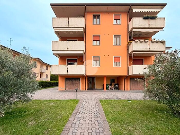 Appartamento quadrilocale in vendita in Via Don G Bertoni, Zevio